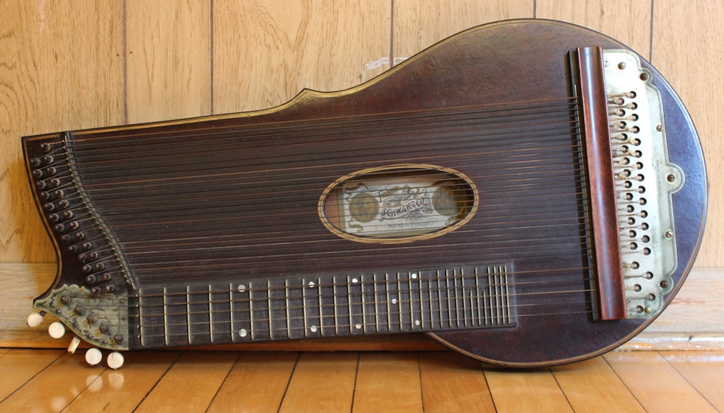 Franz Schwarzer Arion zither, model 64