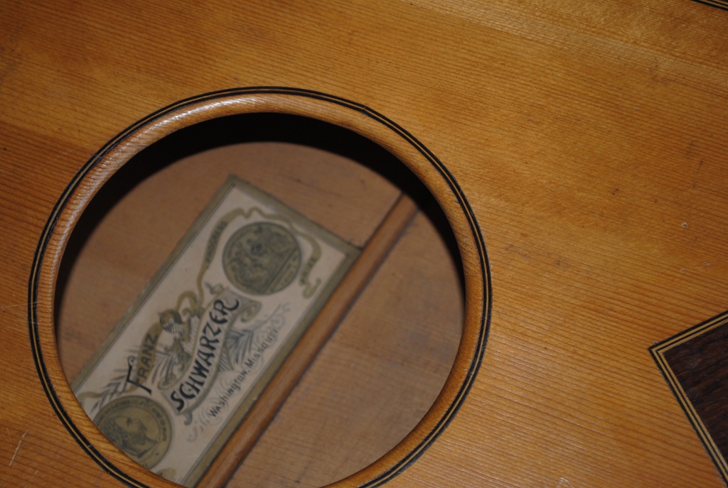 Label placed inside the sound hole of a Schwarzer table.