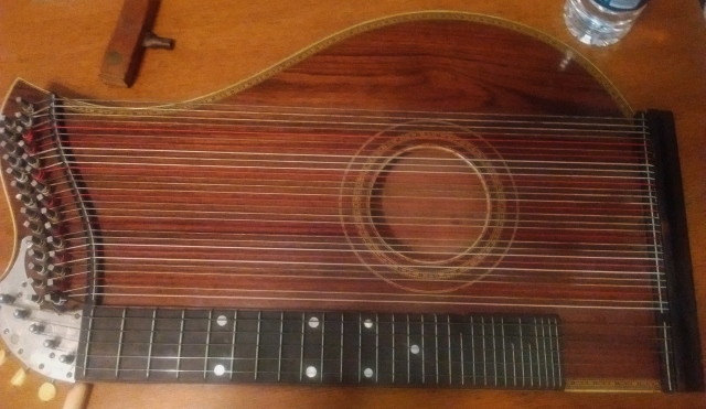 Zither sale (640x371).jpg