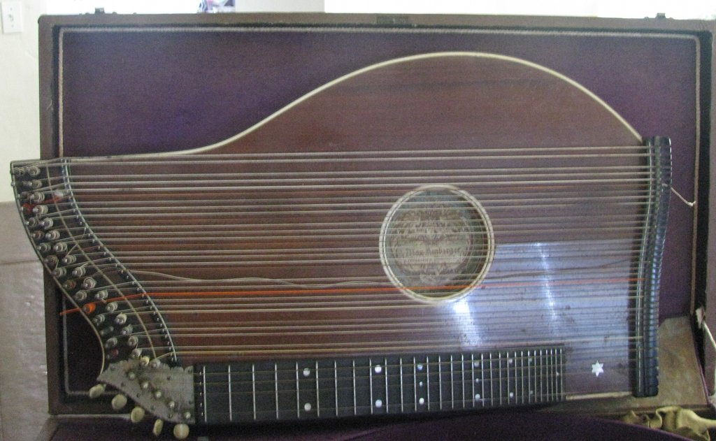 39-string Max Amberger zither.