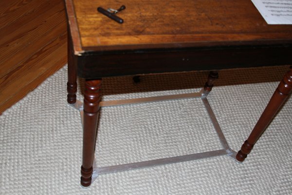 Zither table, made by a former member of the Baltimore Zither Club.