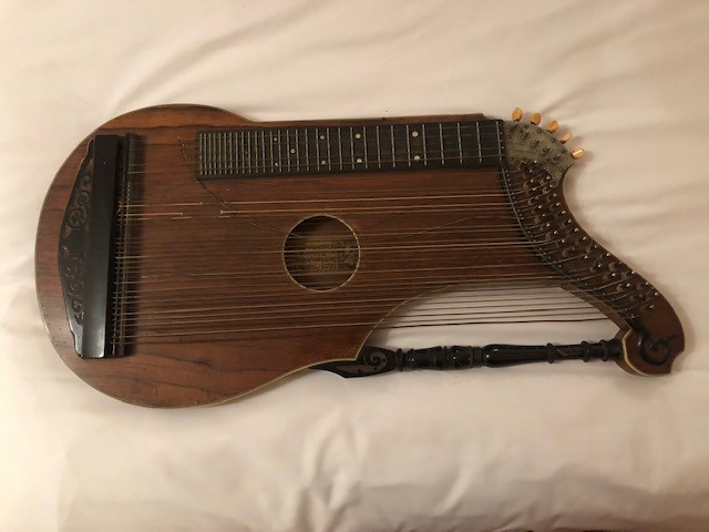 Zither2.jpg