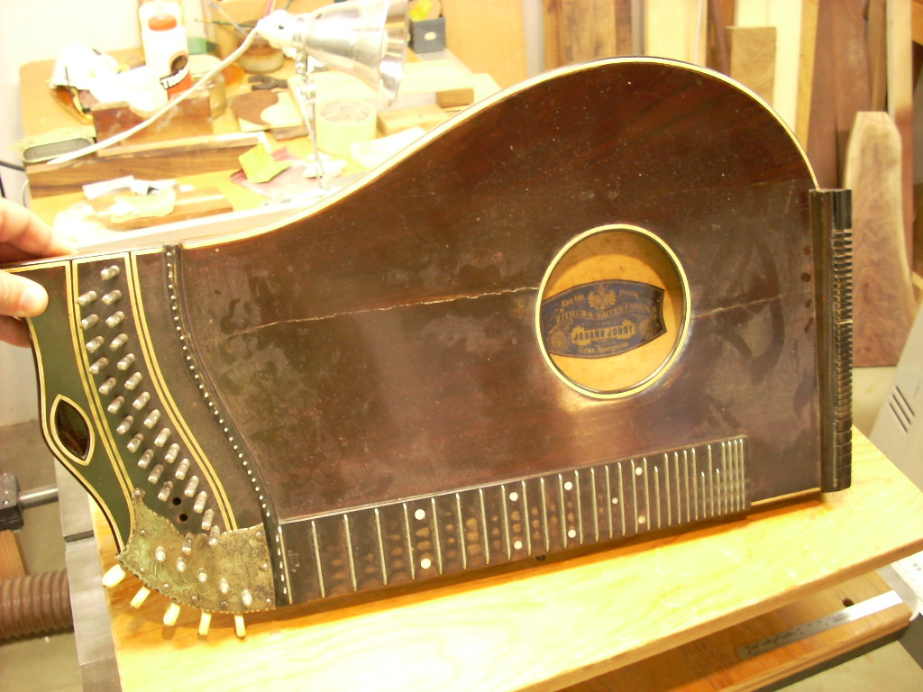 Johann Jobst zither, before the restoration.